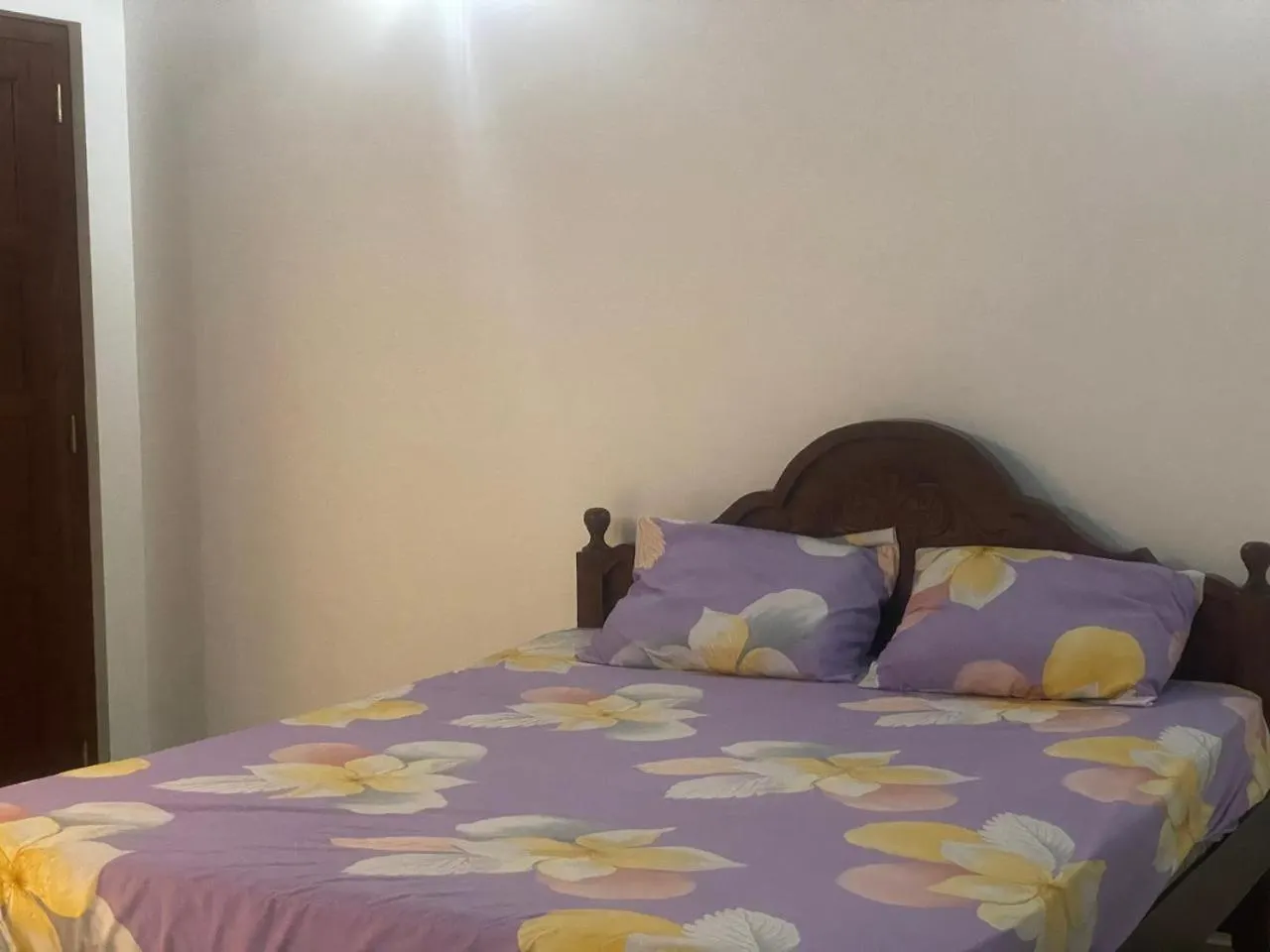 New D R Randi Homestay Negombo Bed & Breakfast